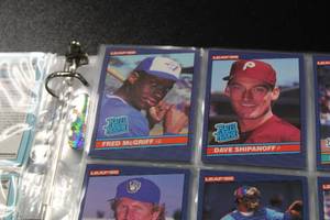 lot 295 image: 1986 Leaf Baseball Complete Set In BinderPages  264 Card Set