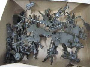 Vintage Monogram Armor Series Infantry Figures