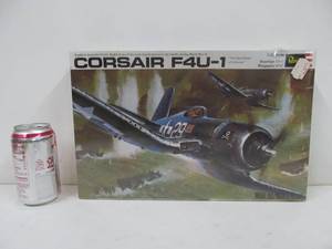 Vintage Revell Corsair F4U-1