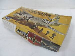Vintage MPC B-26 Marauder w Crewman