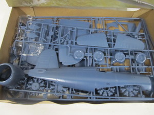 Vintage Revell Corsair F4U-1