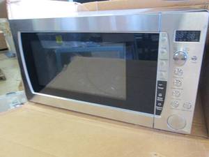 2.2 Cu. Ft. 1250-Watt Countertop Mi...
