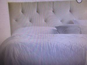 Brookside Emmie Diamond Tufted Adju...