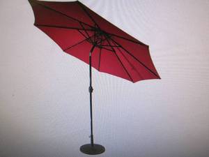 Sun-Ray 9 Solar-Lighted Market Umb...
