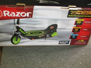 Razor Power Core E90 Electric Scoot...