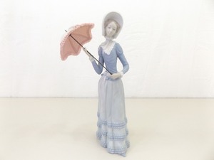 MINT Condition&nbspLladro #4879 Aranjuez Lady