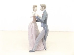 MINT Condition Lladro #1372&nbspAnniversary Waltz