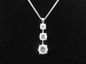 .925 Sterling Silver Zirconia Pendant Necklace