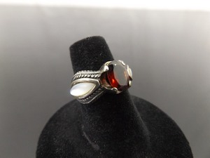 .925 Sterling Silver Oval Cut Garnet White Chrysoberyl Ring Size 6