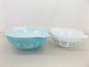 2 Blue Amish Butterprint Pyrex #444 4 QT and #443 2-12 QT Mixing Bowls