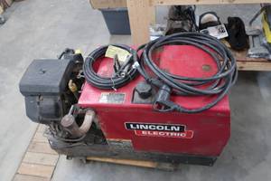 LINCOLN ELECTRIC RANGER 10K WELDER