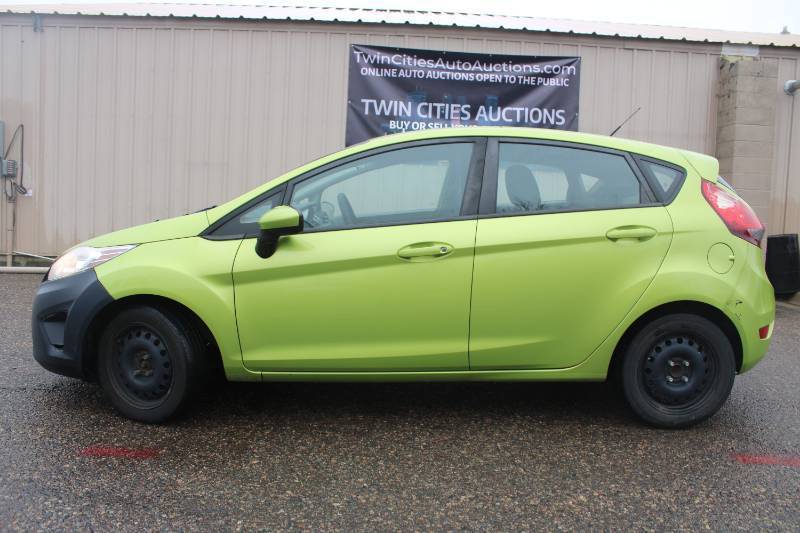 2012 Ford Fiesta SE - MANUAL - 1 OWNER