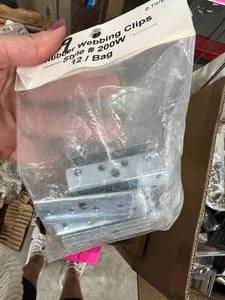 lot 17 image: SMALL ASSORTMENT GARAGE ITEMS, CLIPS, OTHER MISC NATIONAL HARDWARE ITEMS