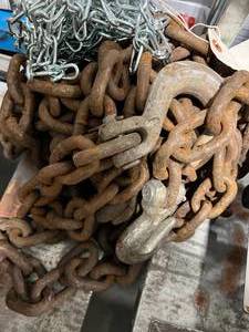 lot 34 image: TOW CHAINS