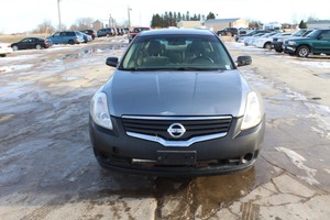 2007 Nissan Altima 2.5 - One Owner -