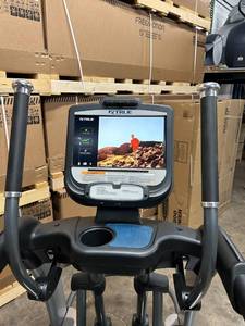 True 400 series Commercial Elliptical.