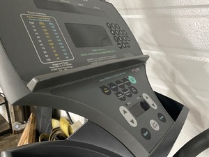 Life Fitness Cross Trainer