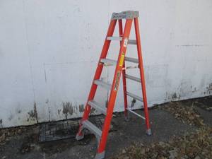 (UD2) 6 Foot Louisville Fiberglass ...