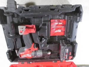 (D-2) Milwaukee M18 Cordless 12 H...
