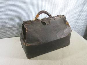 (EW3) Vintage Doctor Medical Bag...