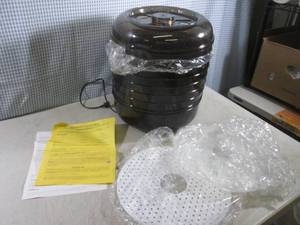 (A-2T) 7-Tray Food Dehydrator...