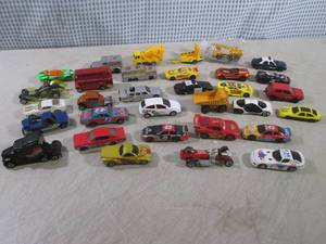(BSB) Assorted Toy Cars - Ertl - Ho...