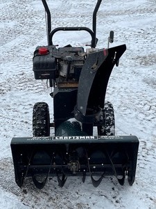 lot 4 image: Craftsman Two-Stage Snow Blower
