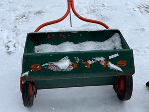 lot 14 image: Lot Of (2) Scotts Walk-Behind Broadcast Spreaders