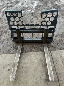 Vernig Skid-Loader Pallet Forks