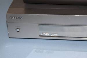 lot 118 image: Miscellaneous LOT of HDTV Receivers Sony TiVo & Direct TV Units