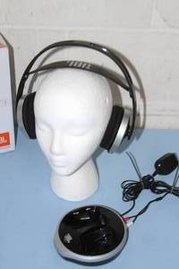 lot 120 image: Miscellaneous LOT of JBL Headphones & Audio Accessory Docking  Base Units