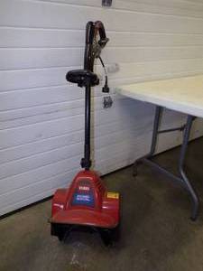 lot 23 image: Toro Power Shovel