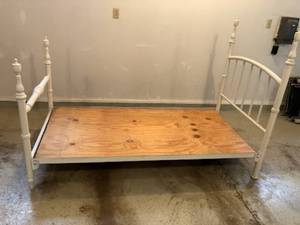 lot 47 image: Twin Bed Frame  38 x 75