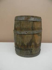 lot 67 image: VINTAGE - Early Wooden Barrel Powder Keg - AWESOME VINTAGE PIECE - APPROX 7Tall 5Wide - SEE PICTURES