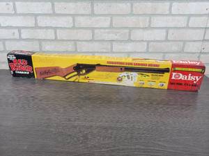 lot 3049 image: DAISY Red Ryder Carbine 650 Shot BB Gun, New in Sealed Box