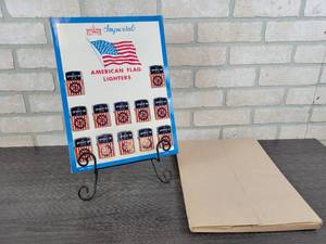 lot 3057 image: Vintage KRON Imperial Spirit of 76 American Flag Display of Lighters - Complete w Original Packaging - Approx. 14 x 10