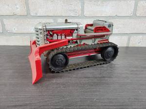 lot 3064 image: Vintage MARX Tin Litho Bulldozer Toy - Diesel 12 TD18 - Works Good