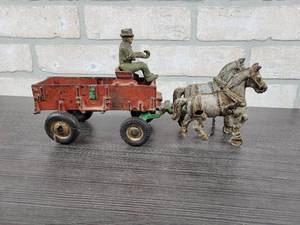 lot 3069 image: Antique ARCADE Cast Iron Horse and Wagon Toy - Approx. 11 Long