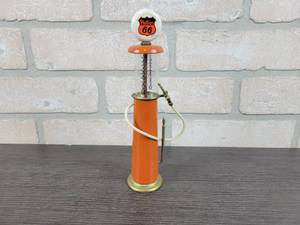 lot 3093 image: Metal Phillips 66 Visible Gas Pump Model - Approx. 8 Tall