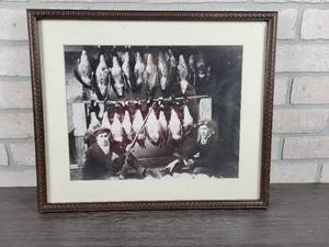 lot 3096 image: Vintage Framed Goose Hunting Photo - Overall Approx. 18 x 15