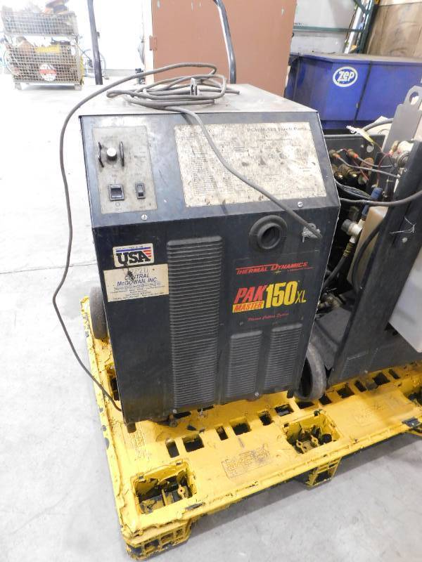lot 1 image: 3 - Thermal Dynamics Pak Master 150XL Plasma Cutters For parts  Repair