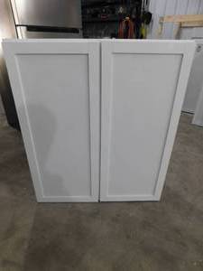 lot 37 image: Hampton Bay Courtland Polar White Finish Laminate Shaker Stock Assembled Wall Kitchen Cabinet 36 in. x 42 in. x 12 in.