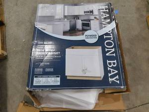 lot 46 image: Hampton Bay Avondale Shaker Alpine White Quick Assemble Plywood 36 in Sink Base Kitchen Cabinet (36 in W x 24 in D x 34.5 in H)