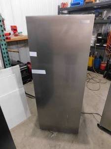 lot 86 image: Vissani 7 cu. ft. Convertible Upright FreezerRefrigerator in Stainless Steel Look