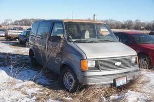 lot 3 image: Chevrolet Astrovan