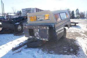 lot 19 image: International pick up conversion trailer with topper