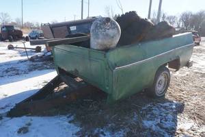 lot 26 image: Chevrolet converted pick up box to trailer
