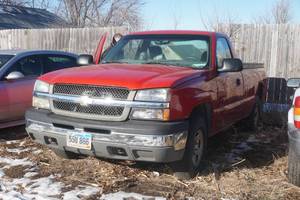 lot 40 image: Chevrolet Silverado 12 ton