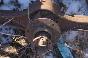 lot 47 image: antique rear axel