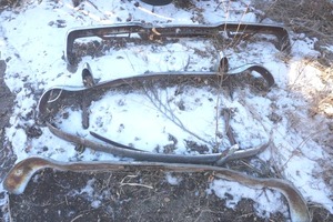 lot 49 image: 2 sets of bumpers
